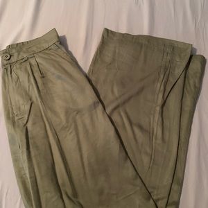 NWOT Tiffosi Super High Waisted Flowy Pants